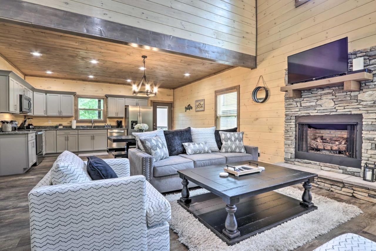 セバービル Smoky Cove Retreat With Private Hot Tub And Deck!ヴィラ エクステリア 写真